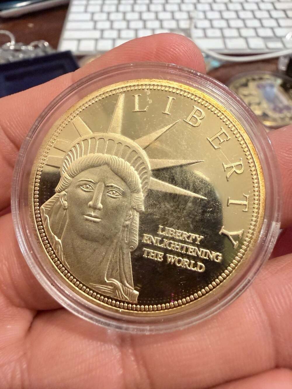 Statue of Liberty Enlightening the World Commemorative Proof Gold Layered Coin